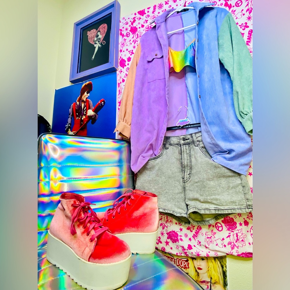 Buy 4 items to receive 20% off your order